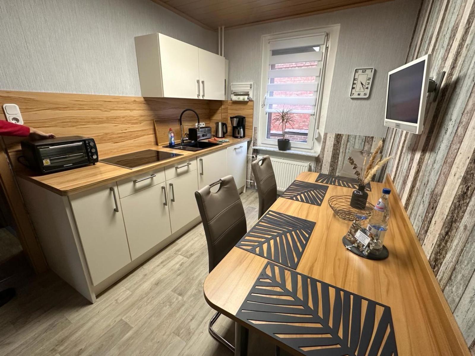 Christels Ferienwohnung 2 In Thale Mit Ueberdachter Terrasse, Kueche Mit Tv & Geschirrspueler Екстер'єр фото